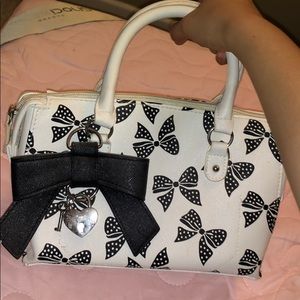 black and white bag